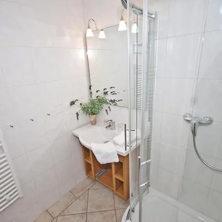 Apartment Haus Südstrand 6 *